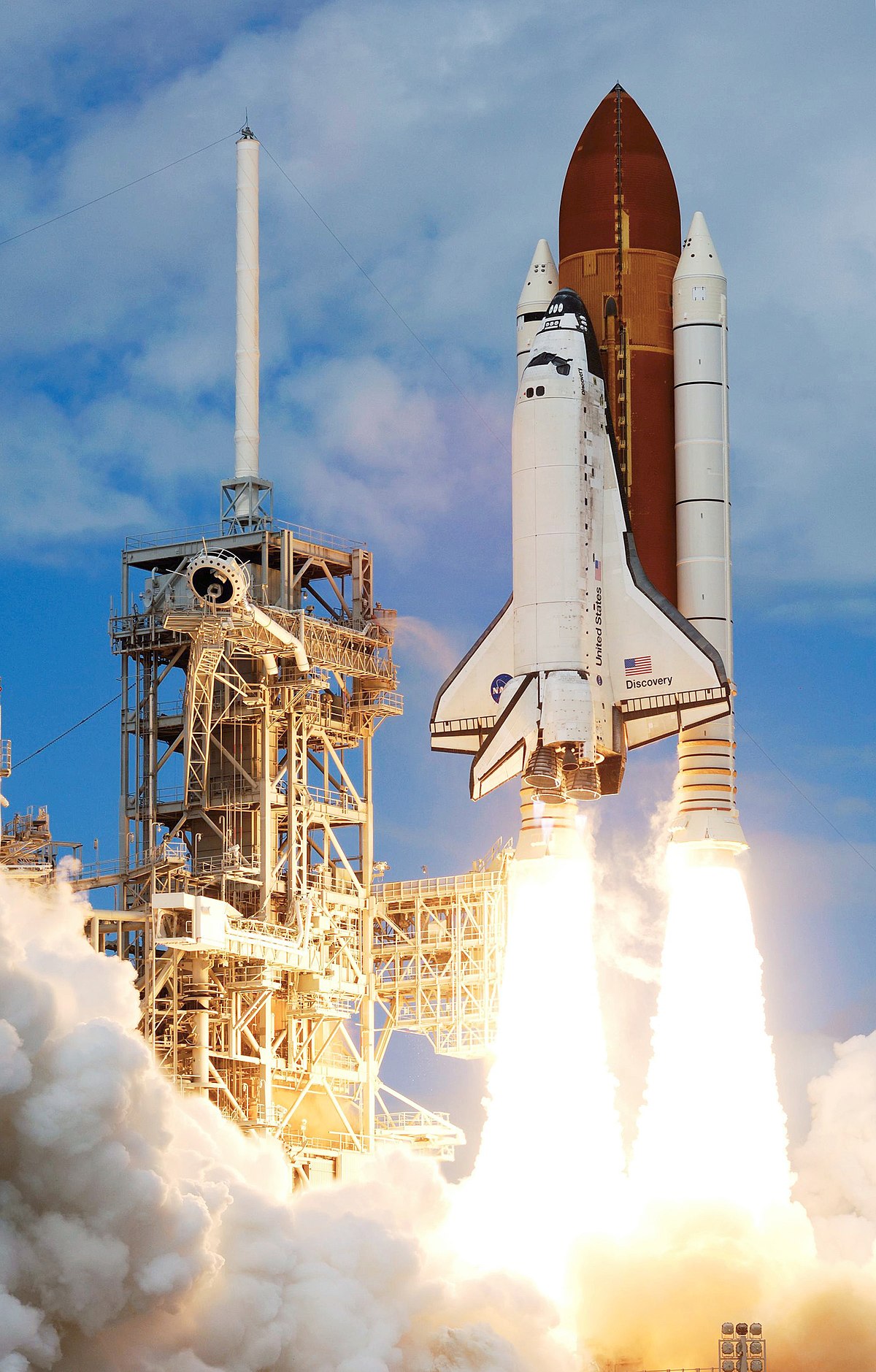 1200px-STS120LaunchHiRes-edit1